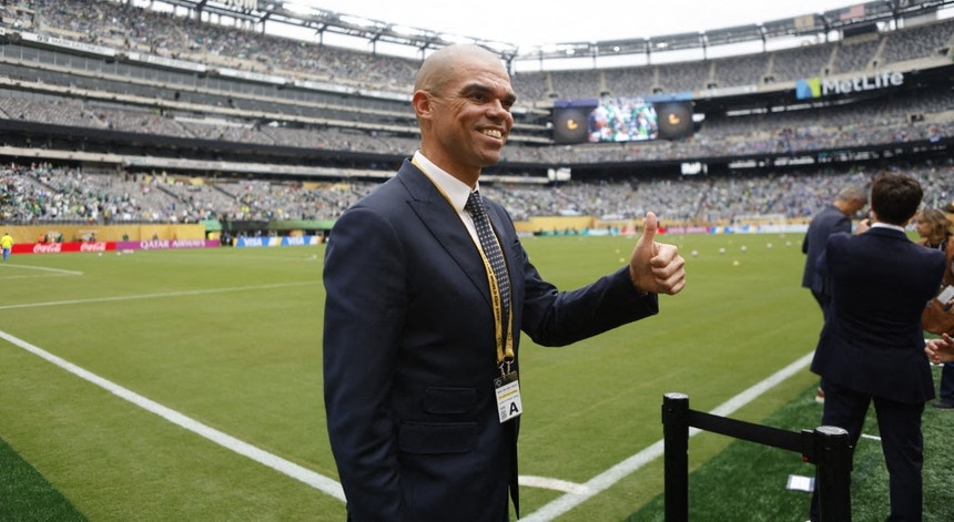 Pepe mostra-se "grato" ao FC Porto e pretende "voltar" para dar o seu contributo