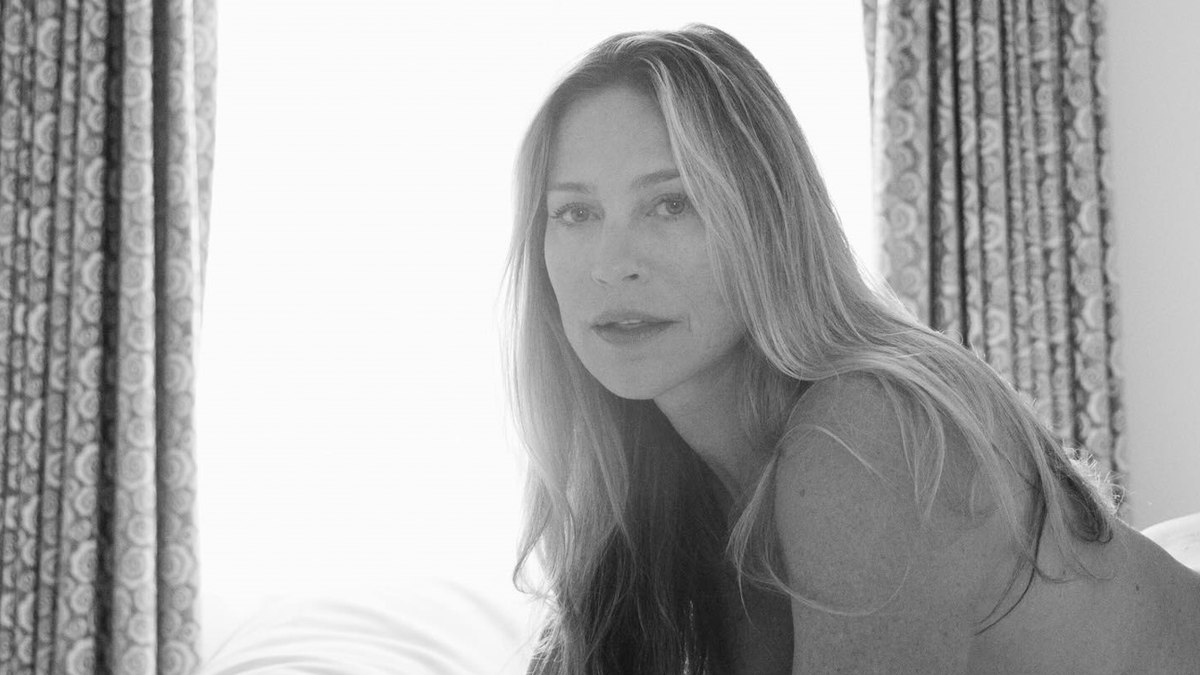 Luana Piovani posa sem roupa e atiça seguidores: 'Deusa'