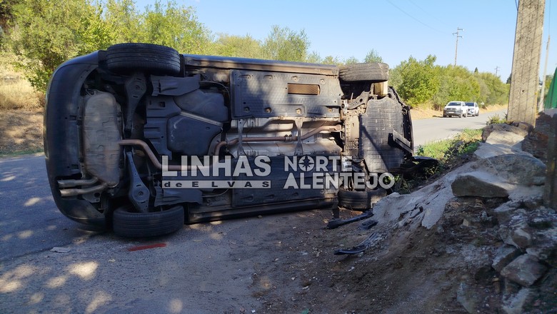 Elvas: Aparatoso acidente na Estrada da Calçadinha