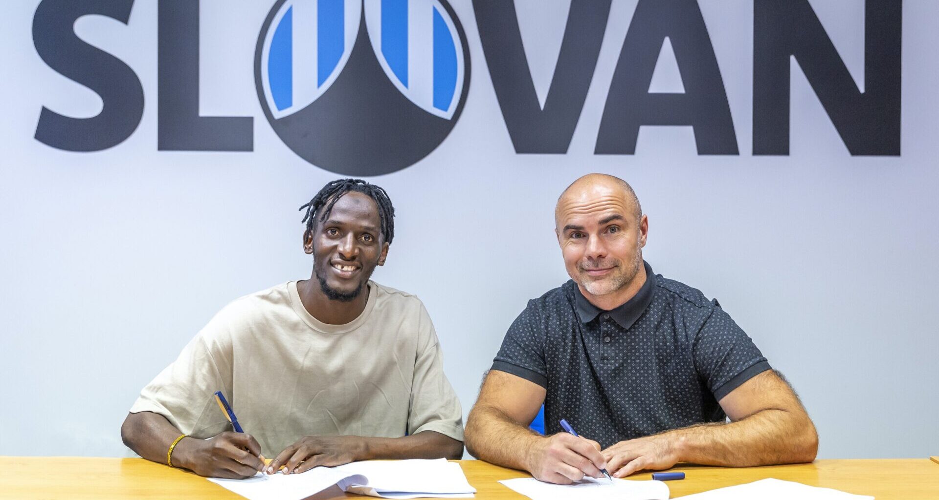 Aziz Kayondo é alvo do FC Porto para a defesa