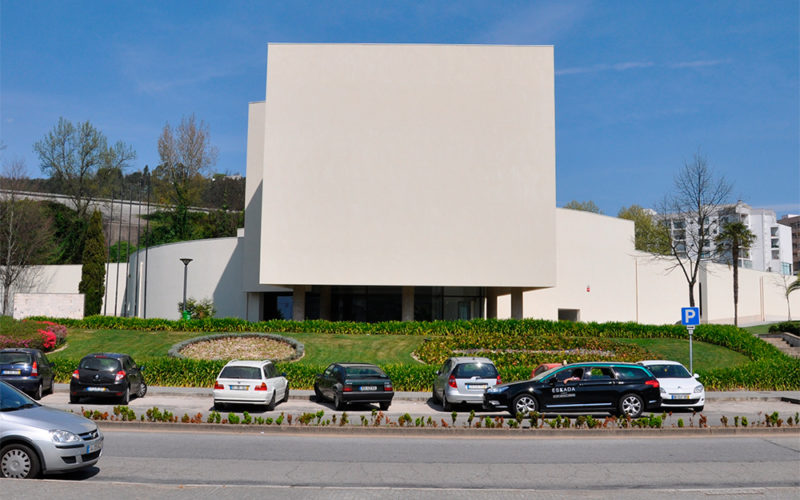 Biblioteca Municipal de Felgueiras recebe apresentação do novo livro de Cidália Fernandes