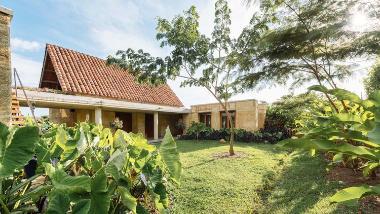 Casa Franco / Taller Espacio Colectivo - Fotografia de Exterior, Jardim