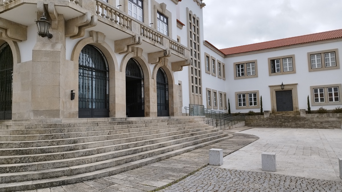 Acompanhe aqui os resultados ao minuto a partir das 20h00