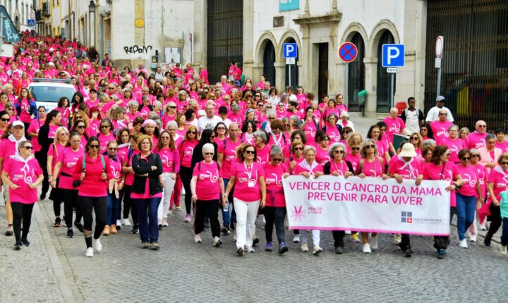 Milhares caminham em Évora pelo “Outubro Rosa” contra o cancro da mama