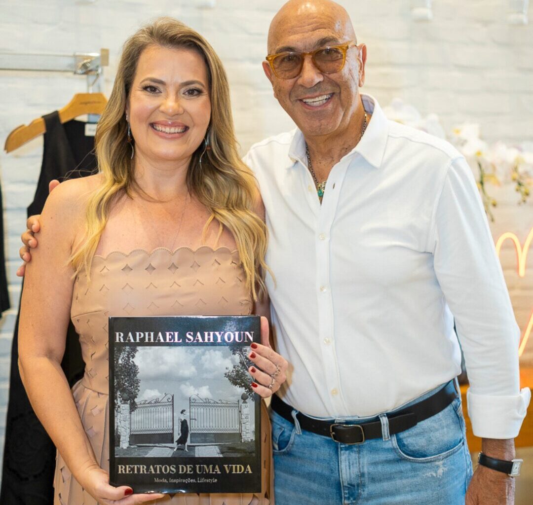 Lançamento do livro "Retratos de uma vida" na Twenty Four Seven Bauru