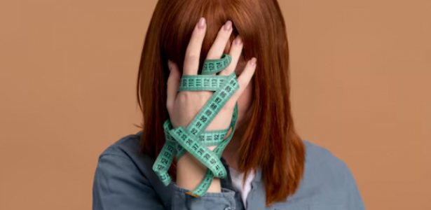 Automedicação para emagrecer oferece riscos graves à saúde, alerta médica - Saúde e Bem-Estar