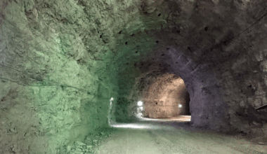 Inaugurado o 1.º centro de dados subterrâneo da Europa