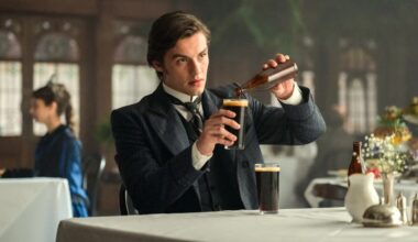 A nova série do criador de Peaky Blinders já está disponível no streaming