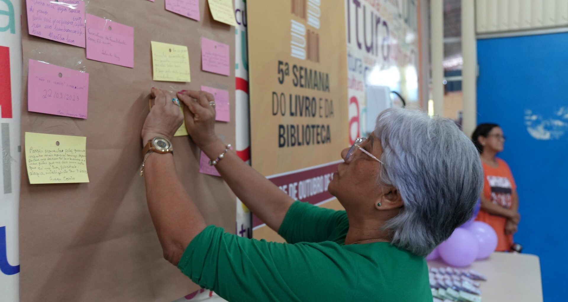 Memória e afeto guiam sarau literário com idosos na 5ª Semana do Livro e da Biblioteca