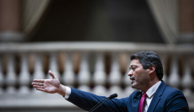 "Não vale a pena baixar o IRC " se ISP aumenta, refere André Ventura