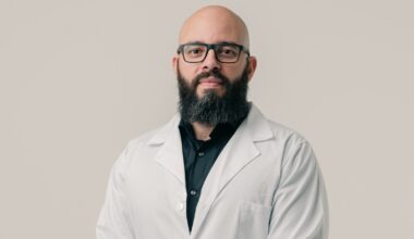 Novo exame de sangue testado no Brasil tem 90% de precisão para detectar Alzheimer