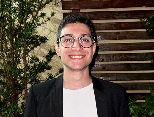 Livro que converte diárias em histórias e hóspedes em fãs