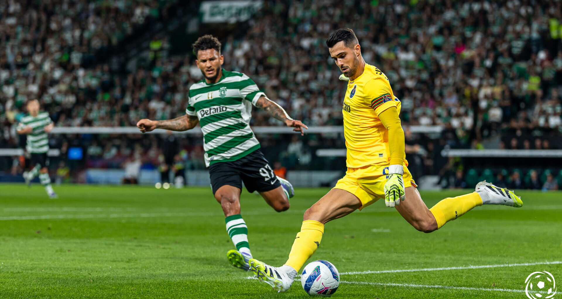 FC Porto pondera baixar o valor da cláusula de rescisão de Diogo Costa