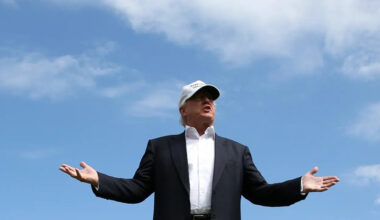 Democratas encurralam Trump com 'shutdown' a um ano de eleições intercalares