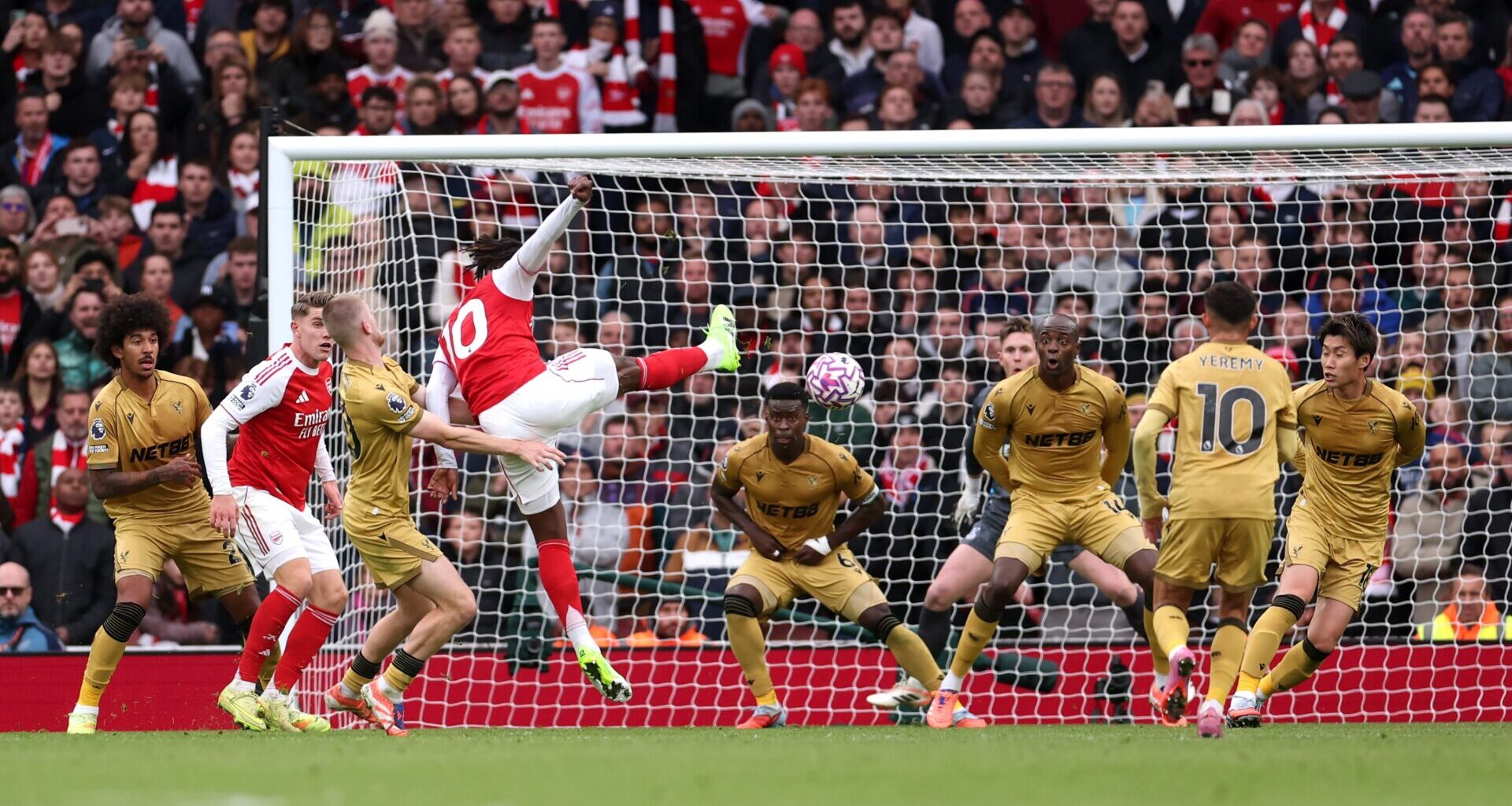 eis os primeiros resultados do dia na Premier League