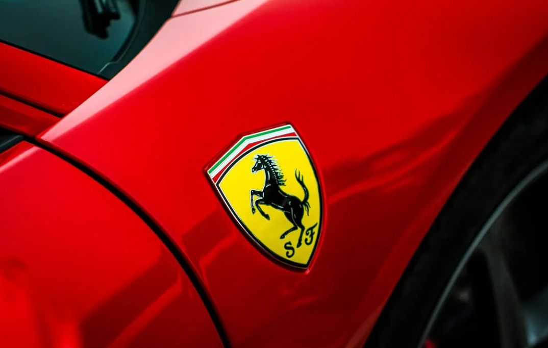 o primeiro elétrico da Ferrari vai custar 500 mil euros