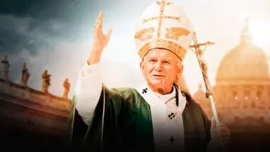 O filme celebra a figura de João Paulo II e a influência do pontífice no colapso dos regimes comunistas