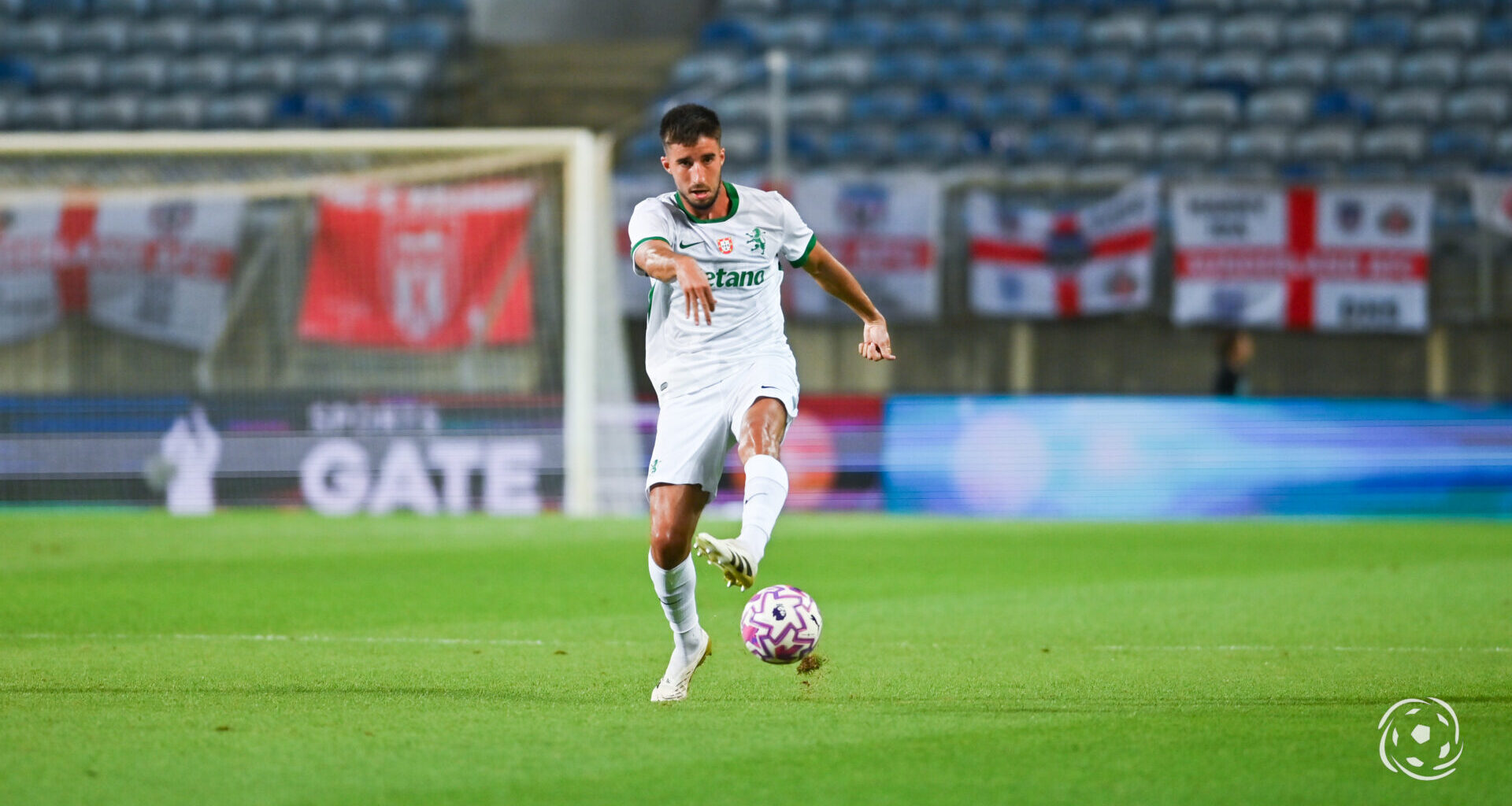 Deco reuniu-se com agente de Gonçalo Inácio e procura levar o defesa do Sporting para Barcelona