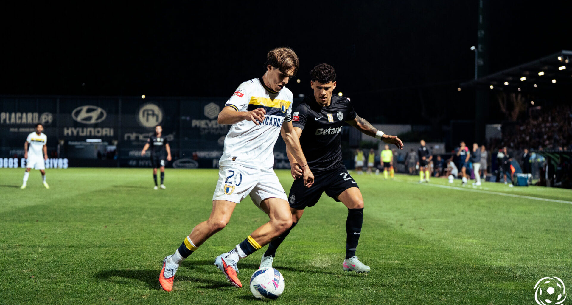 «Vem a Juventus ou o Manchester City ver o Gustavo Sá e vê-o num estádio daqueles, torna-se menos apelativo a quem vê»