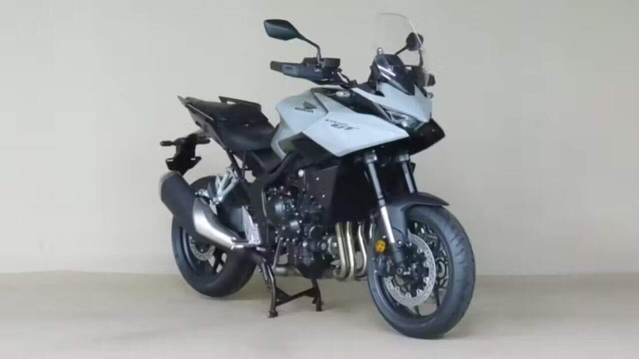 Honda CB 1000 GT deve estrear no EICMA com motor da Fireblade