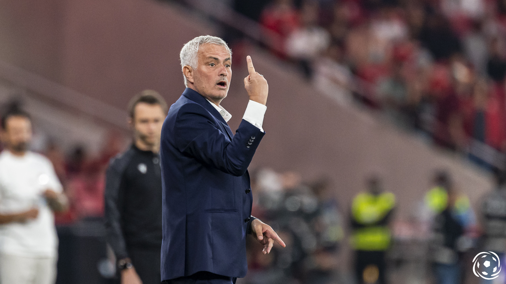 Eis a receção do Estádio do Dragão a José Mourinho