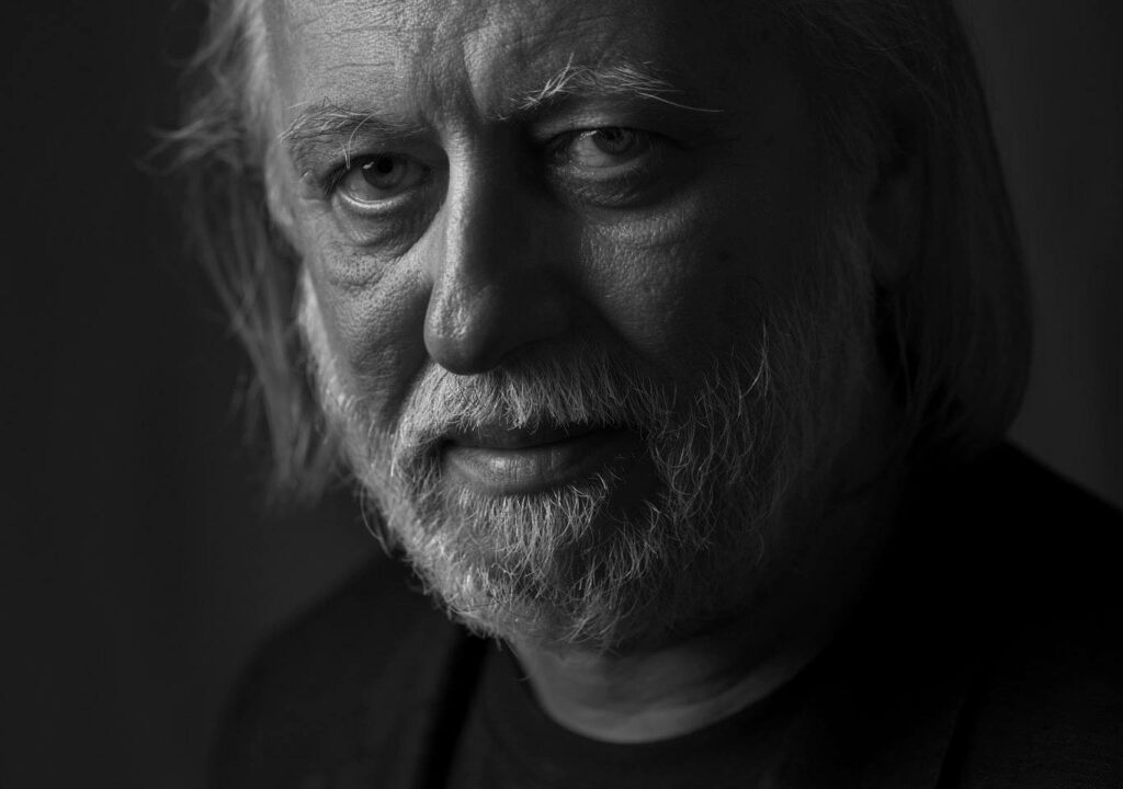 Novos livros de Clarice Lispector, László Krasznahorkai, Édouard Louis, Didier Eribon, Svetlana Alexievich, Yanis Varoufakis e Gonçalo M. Tavares chegam às livrarias