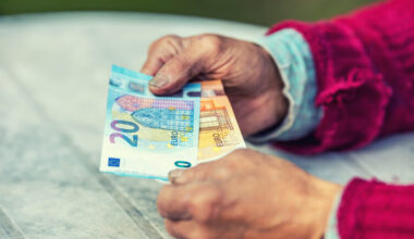 Banco Central Europeu deixa o aviso e revela quanto "dinheiro vivo" deve ter sempre consigo