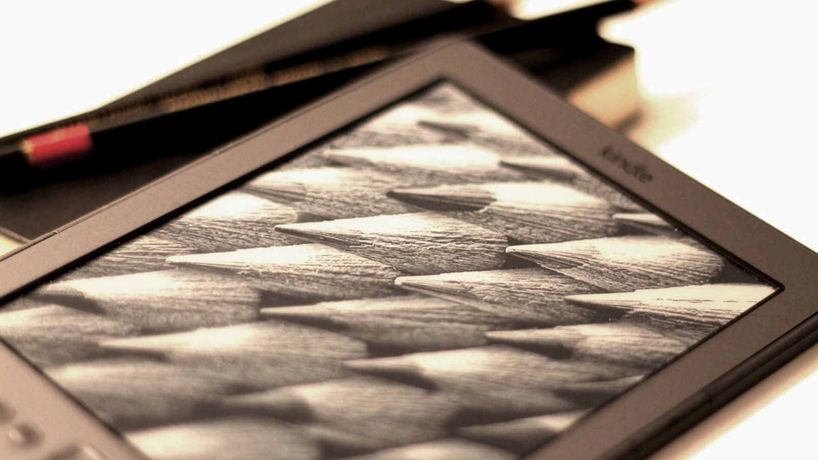 Kindle mais seguro? Nova atualização promete proteger seus e-books; veja como