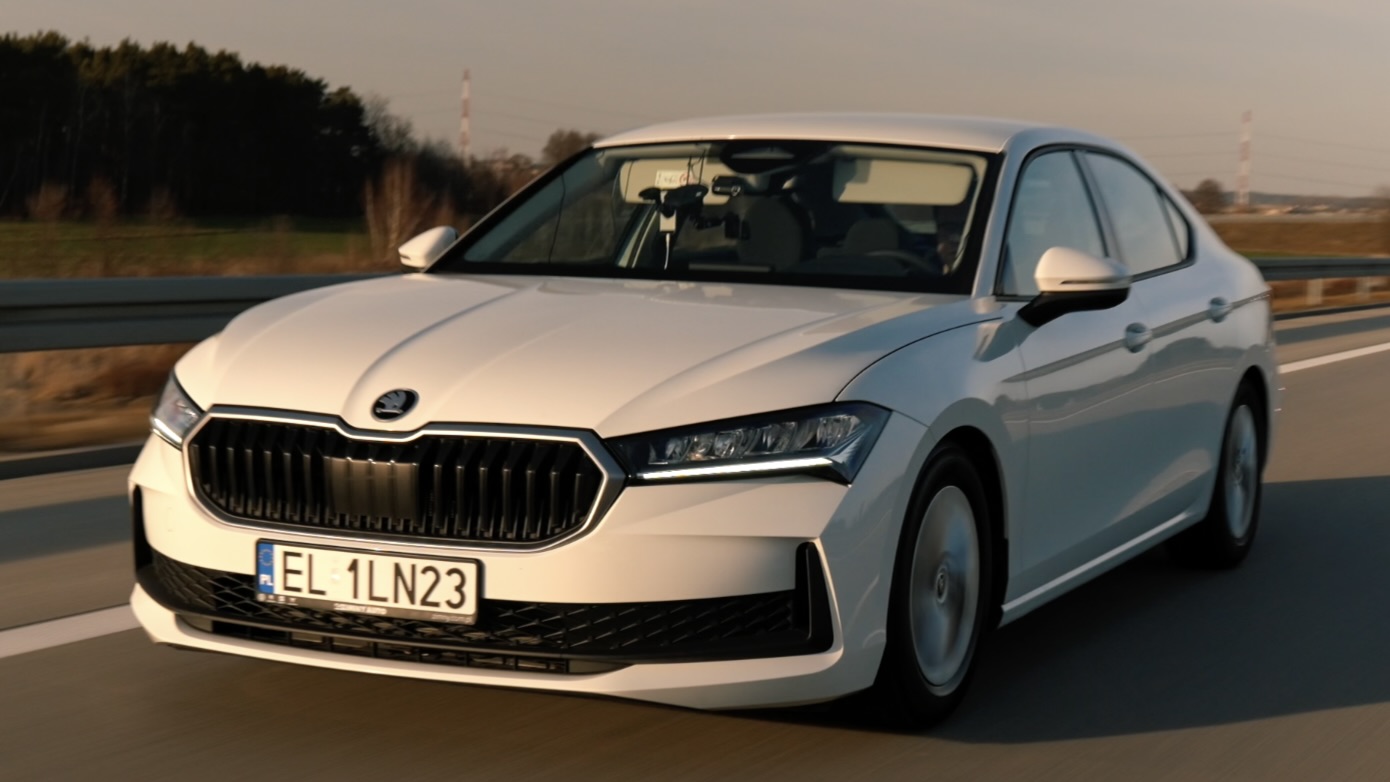 Skoda Superb consegue recorde de autonomia com motor Diesel