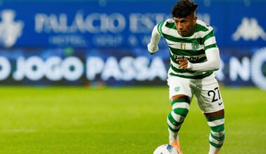 Sporting goleia Oriental com dois jogadores em grande plano