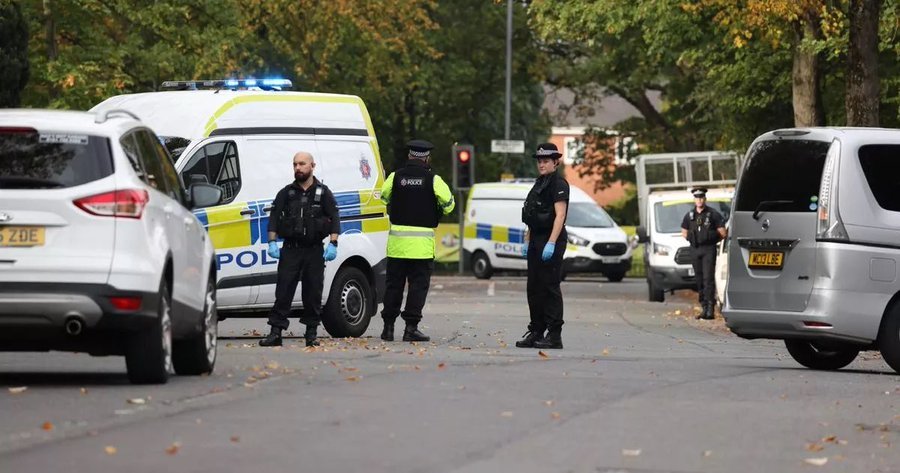 Terrorista da sinagoga de Manchester foi libertado sob fiança por alegada violação