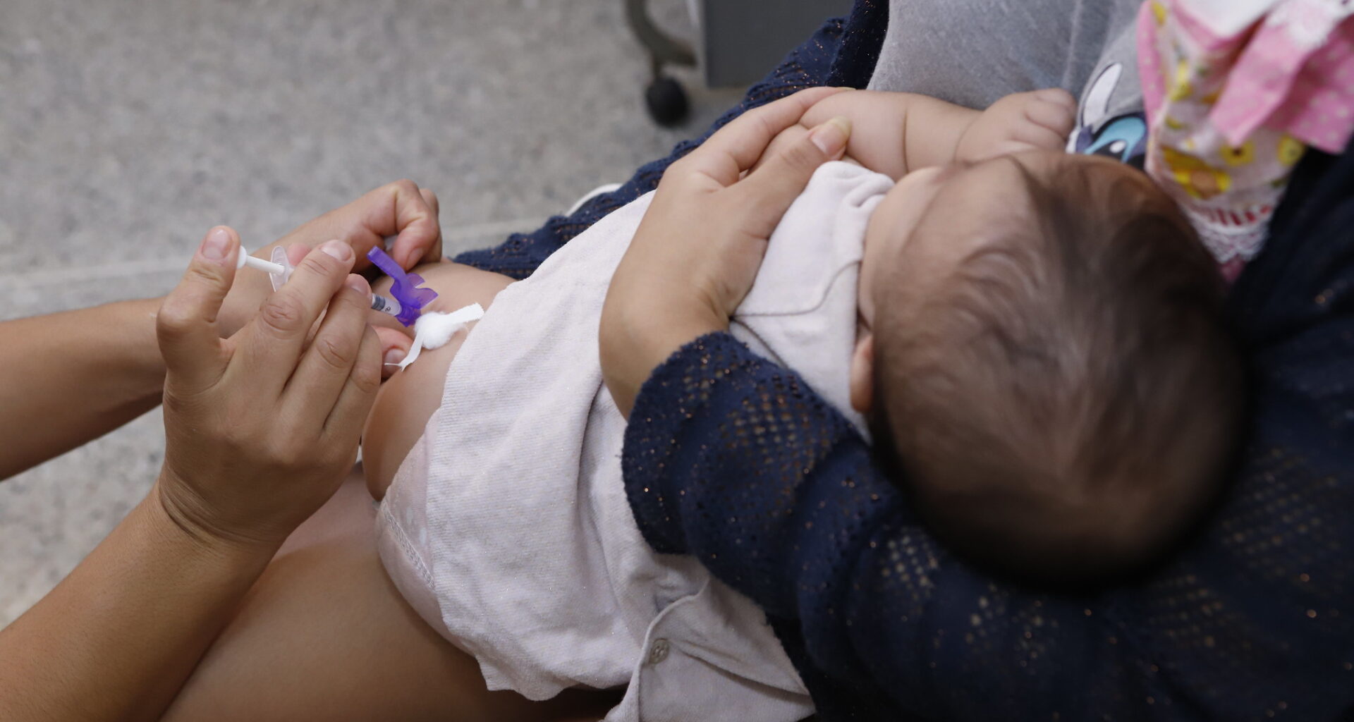 Casos de coqueluche crescem e provocam internações e mortes — Brasil de Fato