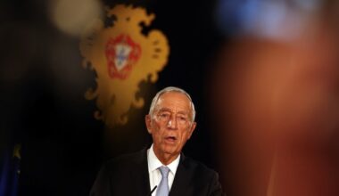 Vital Moreira considera que Marcelo ultrapassou limites constitucionais