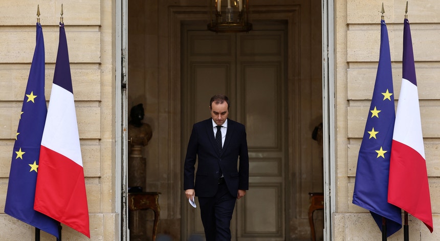 Lecornu cai. Macron aceita pedido de demissão do primeiro-ministro francês