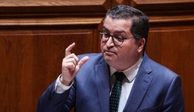 Ministro das Finanças diz que venda ao BPCE evita concentrações excessivas