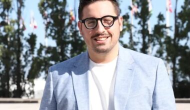 Siga-nos no Google News