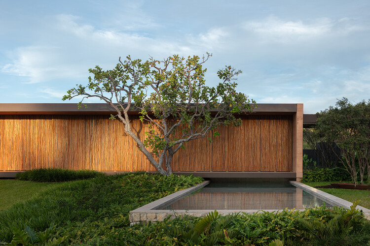 Casa Taipa / Studio [+] Valéria Gontijo - Imagem 7 de 36