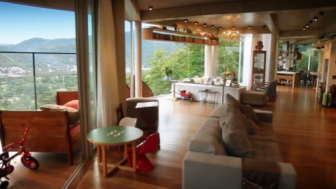 Caio Blat montou a casa quando ainda era casado com Maria Ribeiro — Foto: Reprodução/GNT