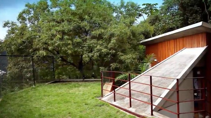 Terraço na casa de Caio Blat — Foto: Reprodução/GNT