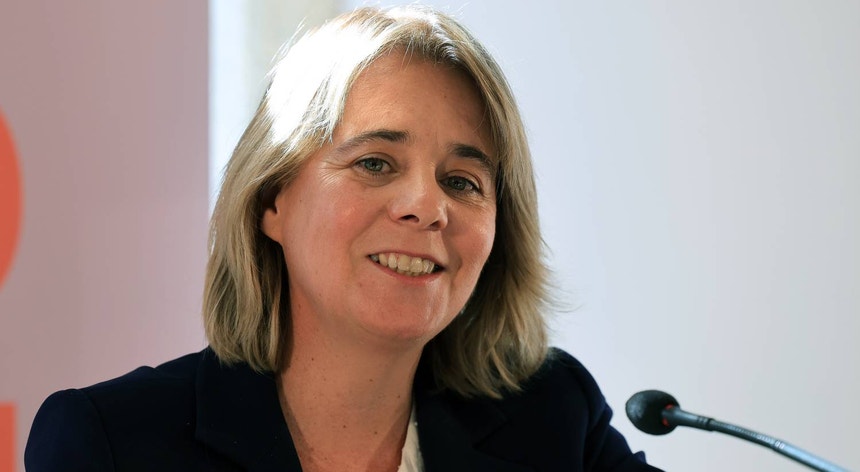Presidenciais. Catarina Martins candidata-se para ser "a presidente que cuida da democracia".