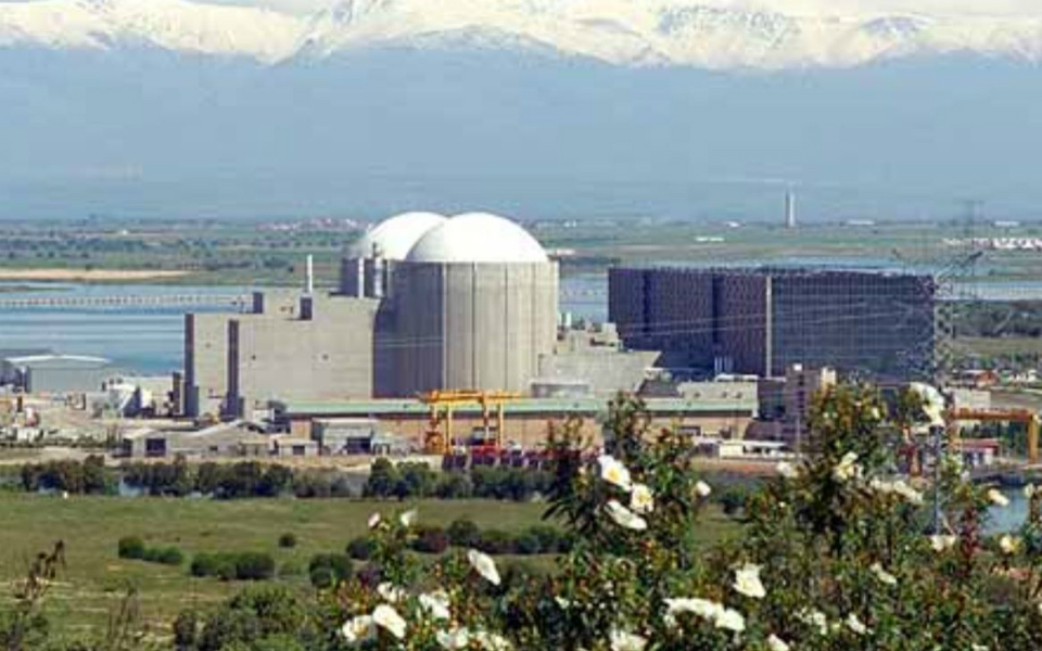 Nuclear espanhol junto a Portugal está para fechar, mas falta lidar com resíduos radioativos
