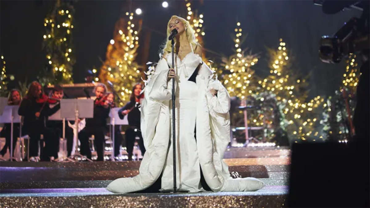 Christina Aguilera lançará show natalino nos cinemas em dezembro