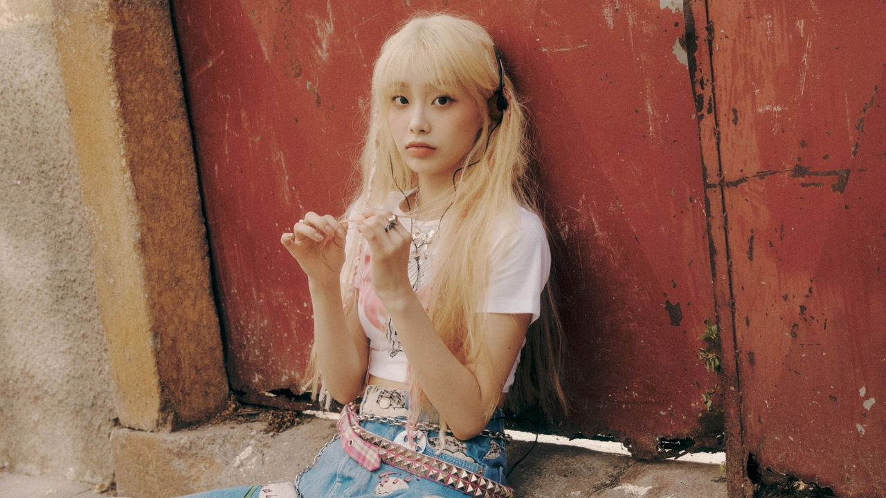 Concept photo de Chuu para o álbum 'Howl'