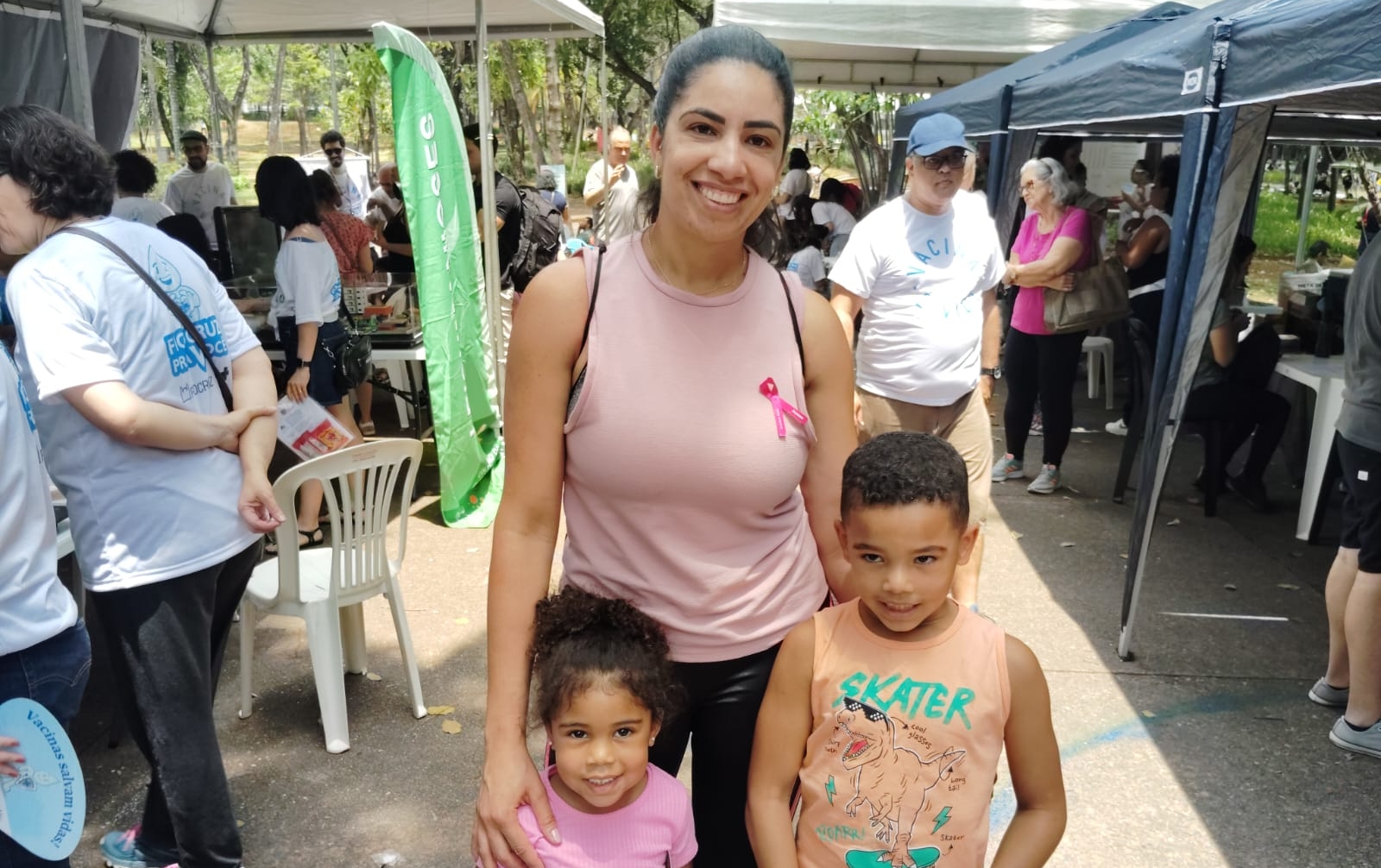 "Dia D" da vacinação acontece em clima de combate à desinformação