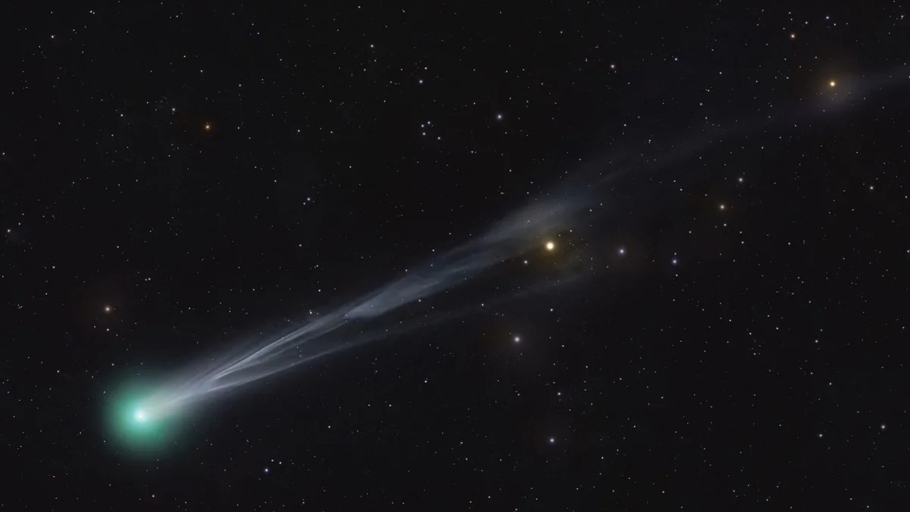 Cometa Lemmon oferece espetáculo astronômico no Brasil