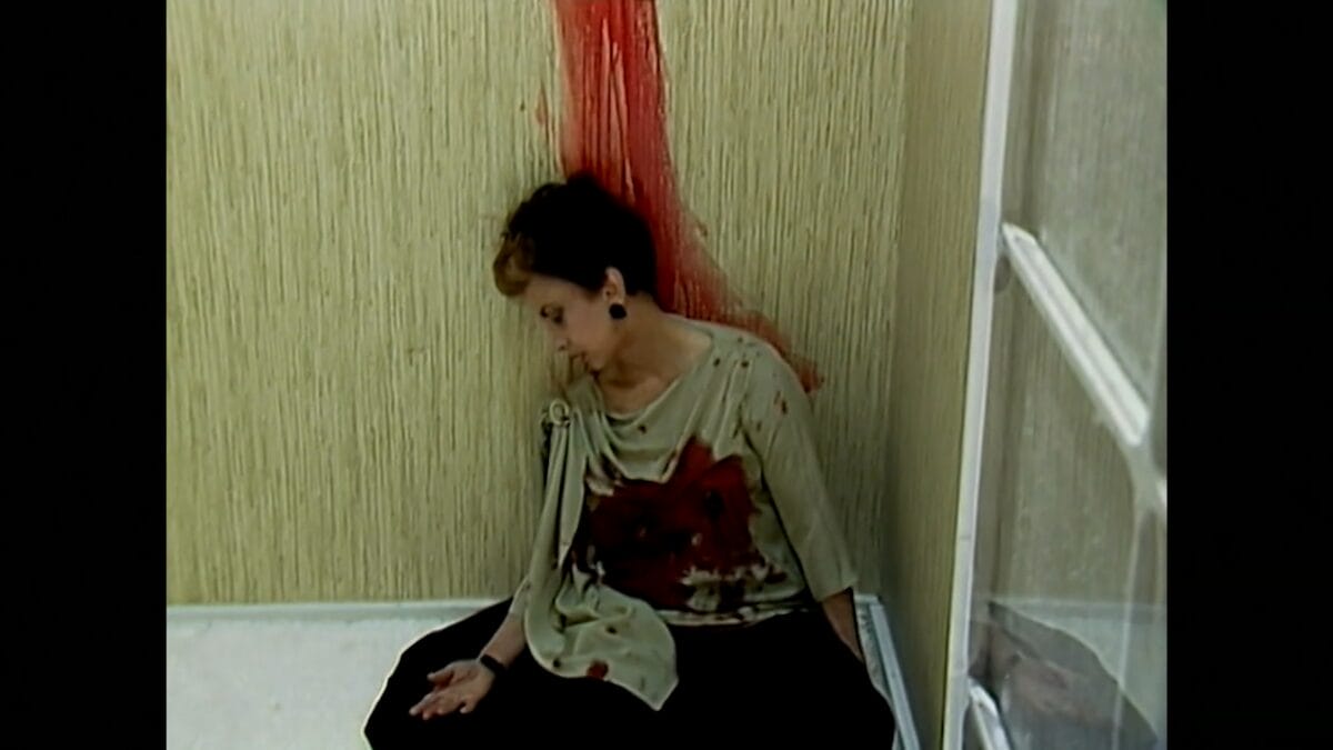 compare a cena da morte de odete roitman com a versao original de vale tudo 