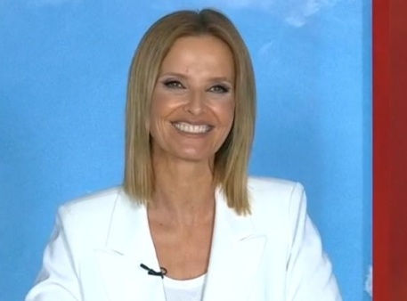 Siga-nos no Google News