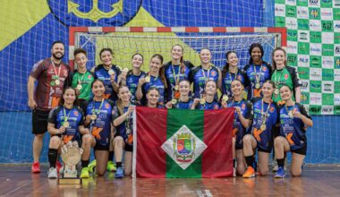 Garra, talento e conquista: Concórdia é campeã da Liga SC Juvenil de Handebol! - Rádio Rural