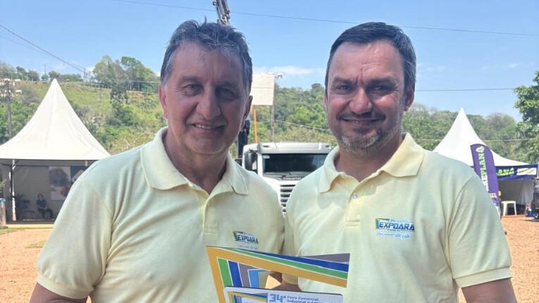 Gelson e Joarez dão show de hospitalidade na Expo Aratiba! - Rádio Rural