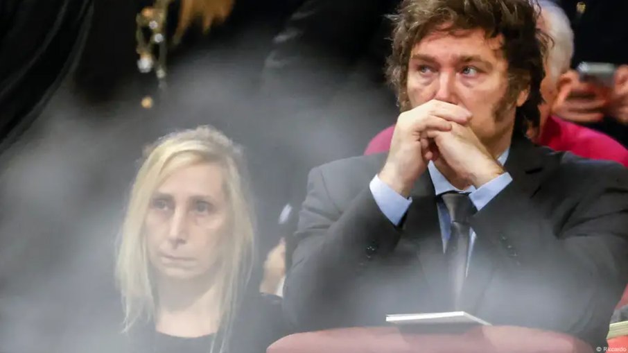 Javier Milei ao lado da irmã, Karina